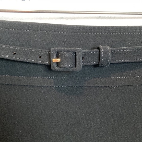 St. John Belted Black Pencil Skirt Sz 8 Office Old Money Capsule Quiet Luxury - Picture 4 of 11